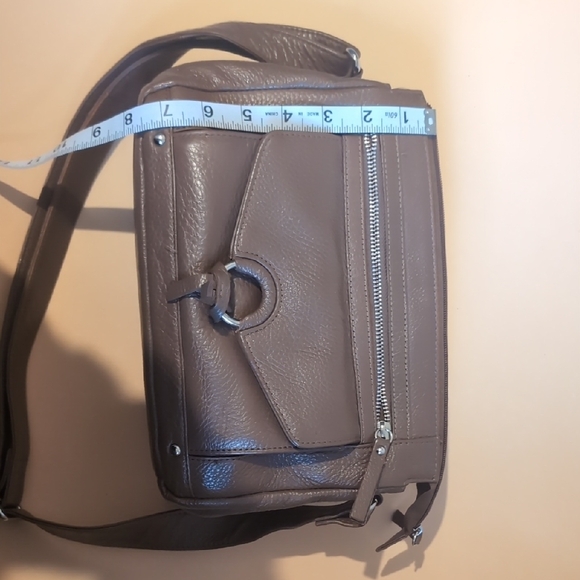 Rectangular Shoulder Bag - Picture 9 of 10